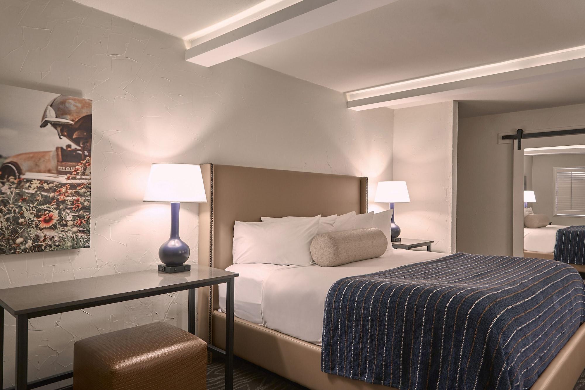 Fredericksburg Inn And Suites Экстерьер фото