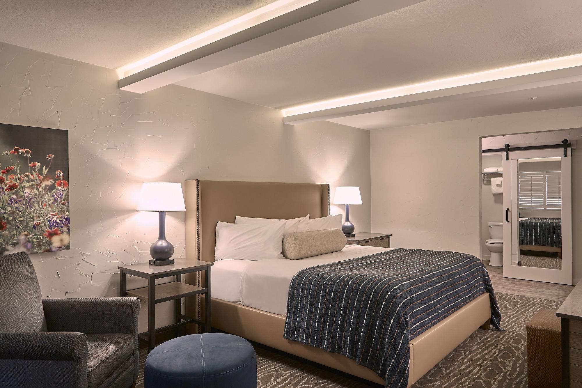 Fredericksburg Inn And Suites Экстерьер фото