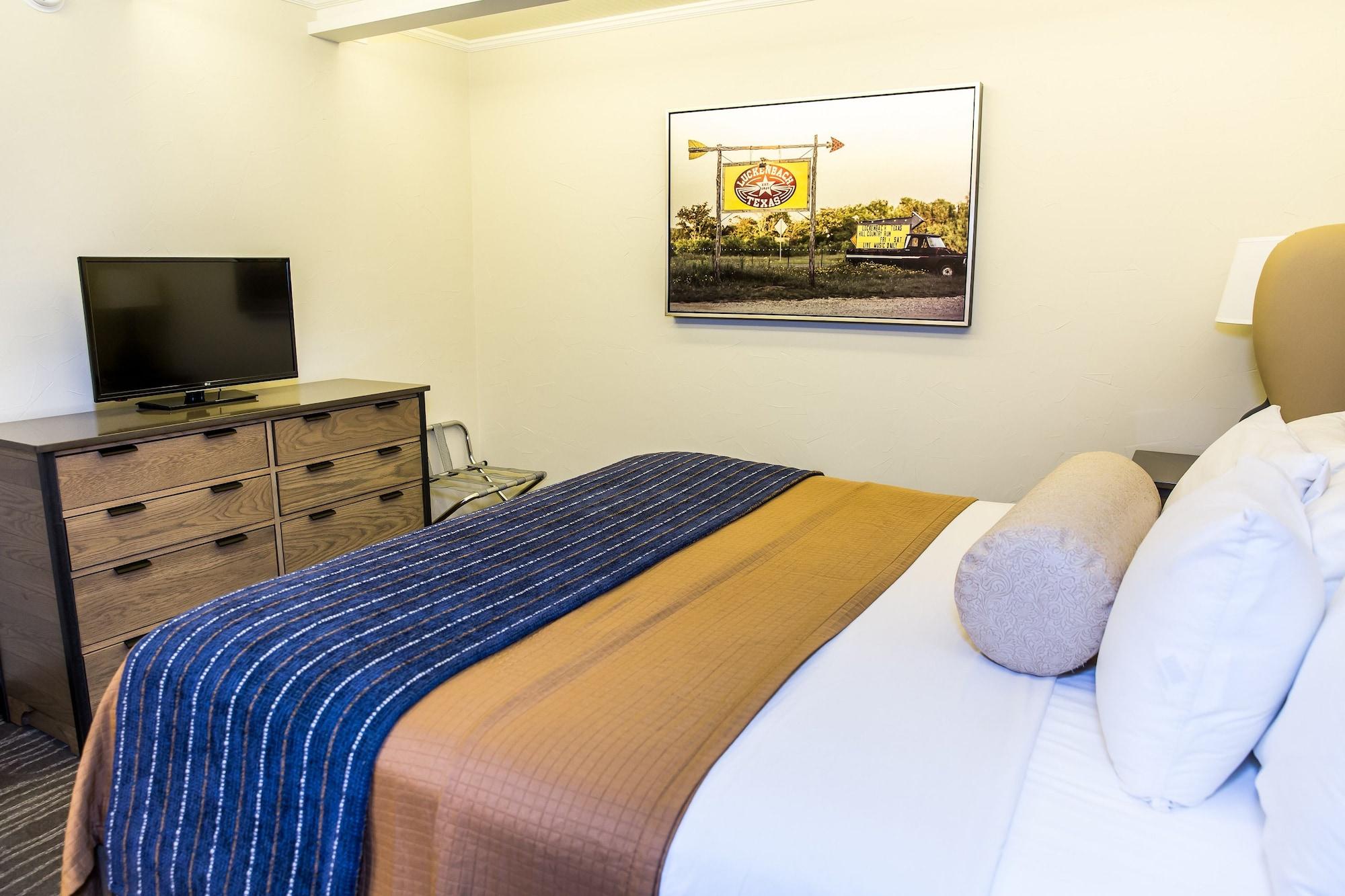 Fredericksburg Inn And Suites Экстерьер фото